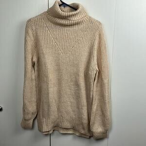 Love Ellie Turtleneck Sweater Beige Cream Size Medium Long Sleeve NWOT